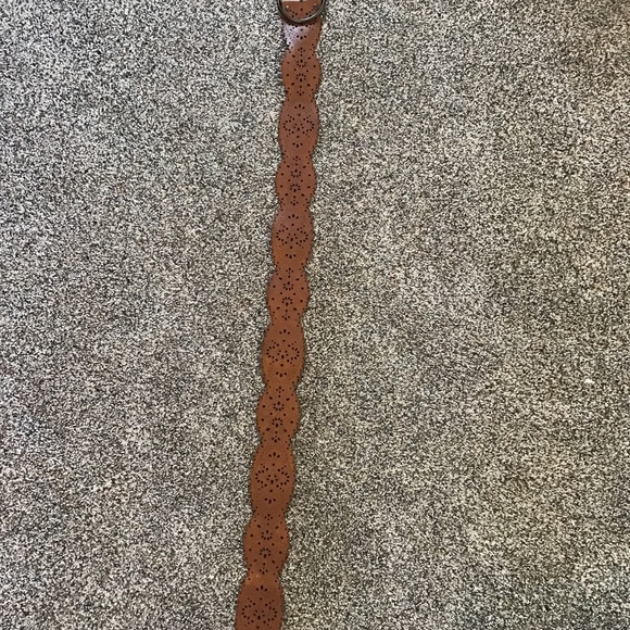 Women’s Brown Leather Adjustable Belt - Picture 3 of 5